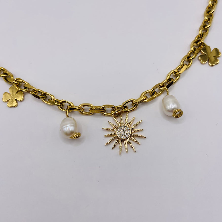Bracelet doré fait main – Acier inoxydable, perles d’eau douce & soleil doré à l’or fin